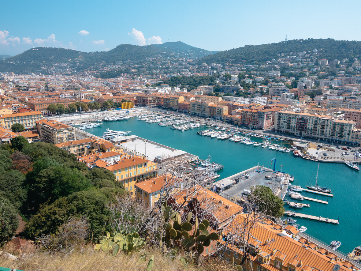 Castle Hill & Old Town Walk